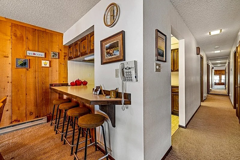 New* 70s Lakefront condo in Tamarack Bay with dock, pool, beach in McCall, Idaho, United States — photo 5