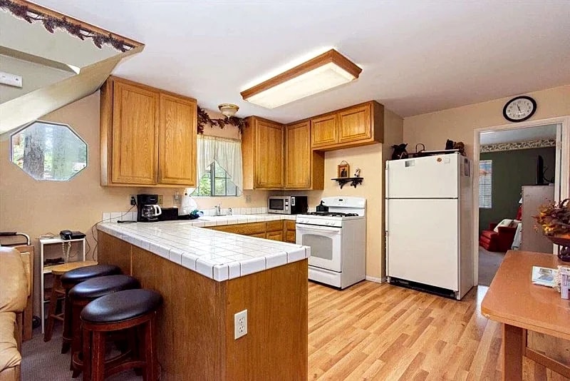 La Cerena Chalet - Dog-Friendly Economy Cabin - Big Bear Lake in Big Bear Lake, California, United States — photo 5