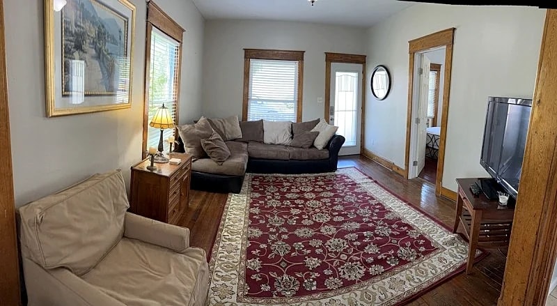 1st Class Rentals: Munson Manor III, 5 Bedrooms, 2 Baths, Prime Oneonta Location in Otsego County, New York, United States — photo 2