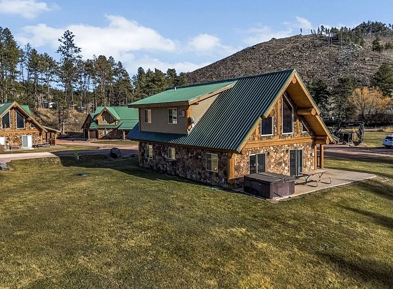Peaceful Pines Retreat | 3 Bed, 2 Bath in Hill City, South Dakota, United States — photo 3