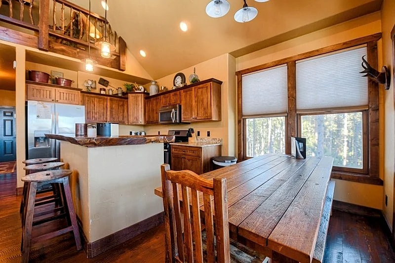 Foote Creek Lodge | 4 Bed, 3 Bath in Lead, South Dakota, United States — photo 5