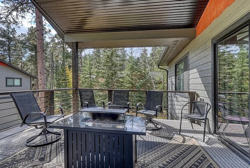 Spacious Deer Mountain Cabin | Close to ATV & Snowmobile Trails | Game Room w/ Arcade in Lead, South Dakota, United States — photo 4