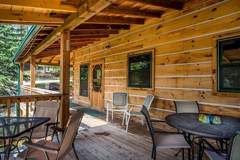 Whitetail Lodge - Game room, private hot tub and access to trails! in Lead, South Dakota, United States — photo 2
