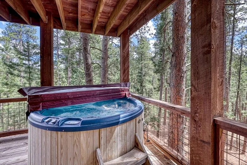 Gold Baron Lodge - private location in a Mountain setting in Lead, South Dakota, United States — photo 3