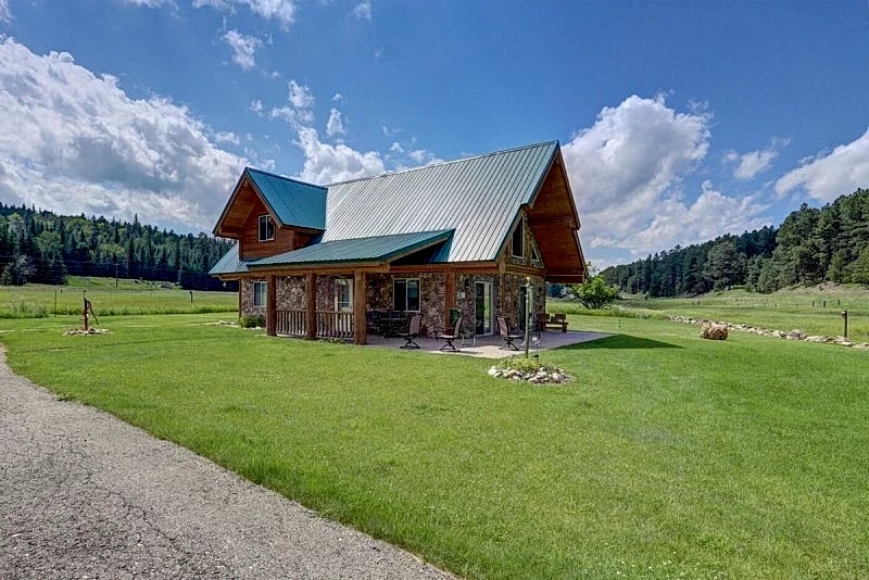 Elk Creek Retreat | 3 Bed, 1 Bath in Deadwood, South Dakota, United States — photo 1