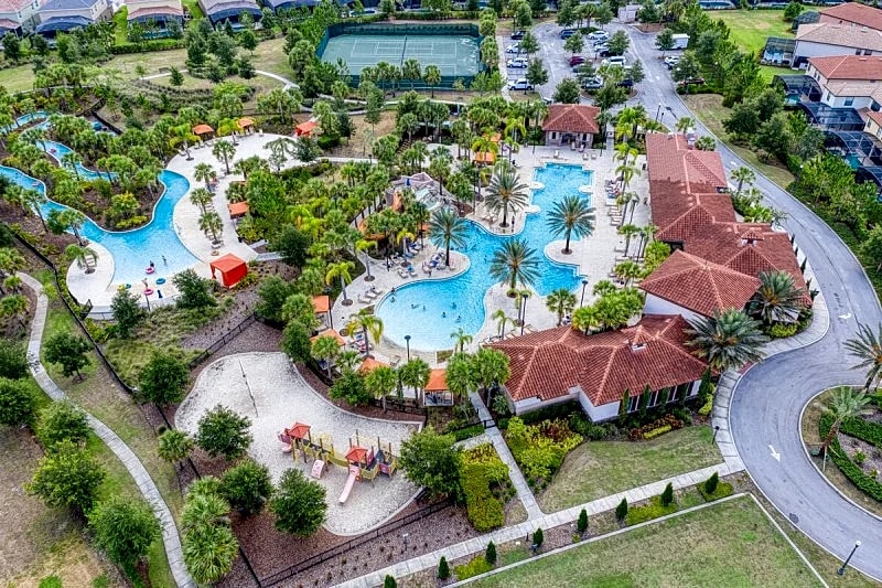 Solterra Elegance | 5-Bed 4-Bath | Private Pool Home in Solterra Resort in Davenport, Florida, United States — photo 3