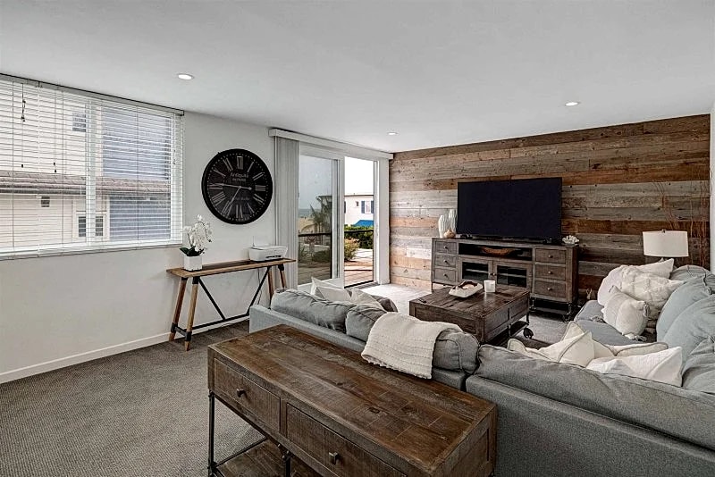 Oceanfront Luxurious 2-Bed Beach Apartment in Hermosa Beach with Stunning Views in Hermosa Beach, California, United States — photo 2