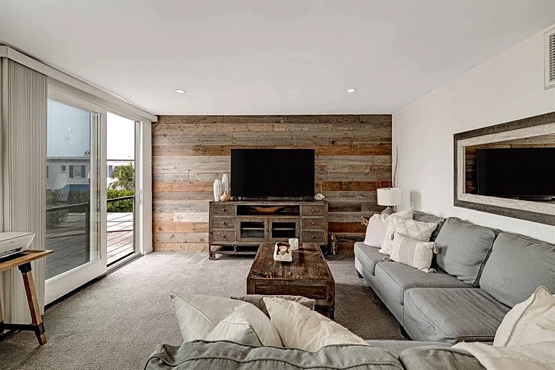 Oceanfront Luxurious 2-Bed Beach Apartment in Hermosa Beach with Stunning Views in Hermosa Beach, California, United States — photo 3