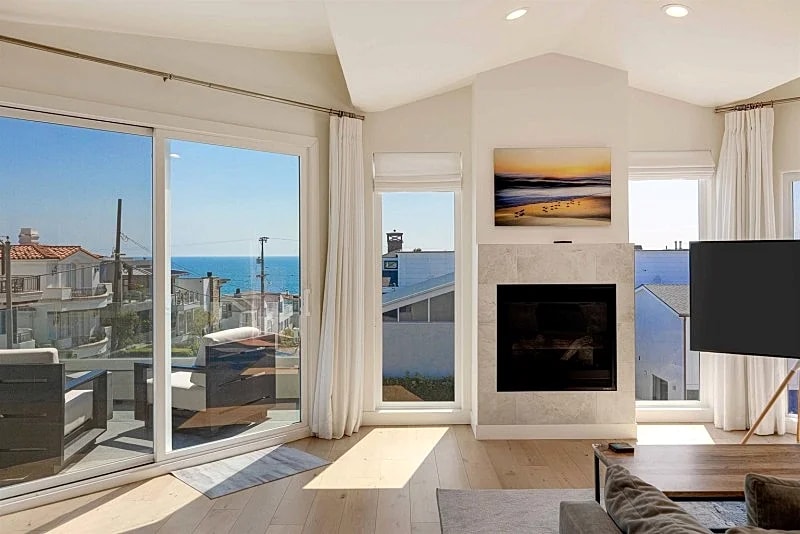 Stunning Beachfront Townhome in South Manhattan Beach – Perfect for Executive Stays in Manhattan Beach, California, United States — photo 2