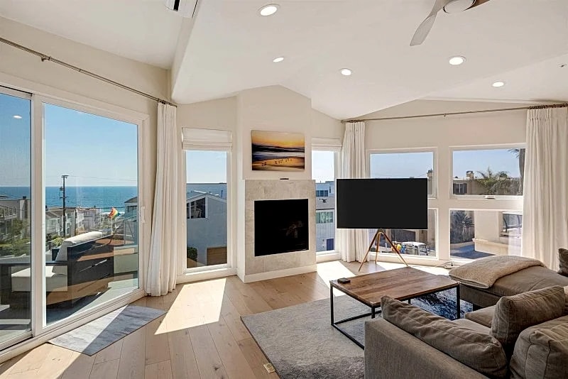 Stunning Beachfront Townhome in South Manhattan Beach – Perfect for Executive Stays in Manhattan Beach, California, United States — photo 3