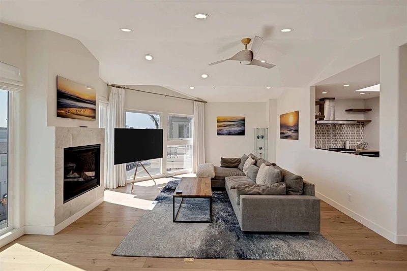 Stunning Beachfront Townhome in South Manhattan Beach – Perfect for Executive Stays in Manhattan Beach, California, United States — photo 5