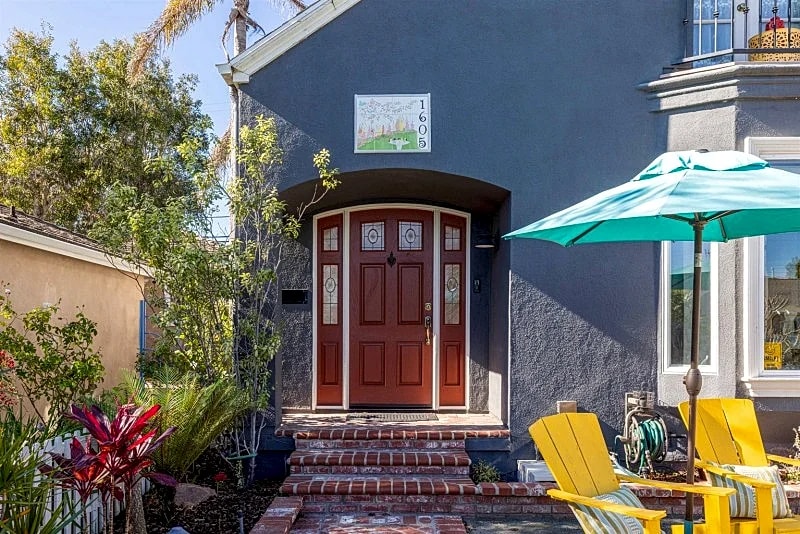 Coastal Family Living at 1605 Lynngrove, Fully Furnished Manhattan Beach Retreat in Manhattan Beach, California, United States — photo 3