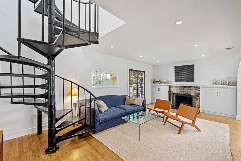 1831 Monterey Charming One Of A Kind Ocean View Spanish Style Beach Home! in Hermosa Beach, California, United States — photo 4