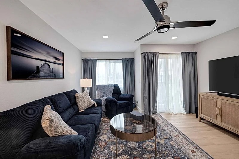 Charming 2-Bed, 2-Bath Condo Just Steps from Manhattan Beach, A Perfect Coastal Retreat! in Hermosa Beach, California, United States — photo 4