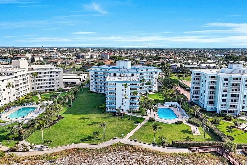 Rare Beachfront 3Bed/4Bath Penthouse at Sunset House Penthouse C - Marco Island in Marco Island, Florida, United States — photo 2
