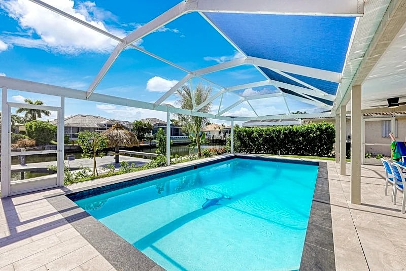 Waterfront Oasis Re-Done Throughout! 1 Mile From Winterberry Beach Access Pt in Marco Island, Florida, United States — photo 2