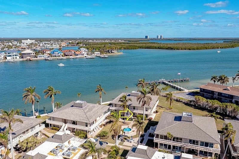 Exclusive Island Vibes I Gorgeous Waterfront Condo in Marco Island, Florida, United States — photo 4