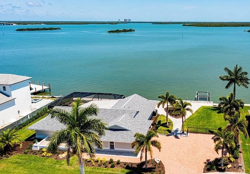 Waterfront 3/3 Home with Panoramic Bay Views! in Marco Island, Florida, United States — photo 4