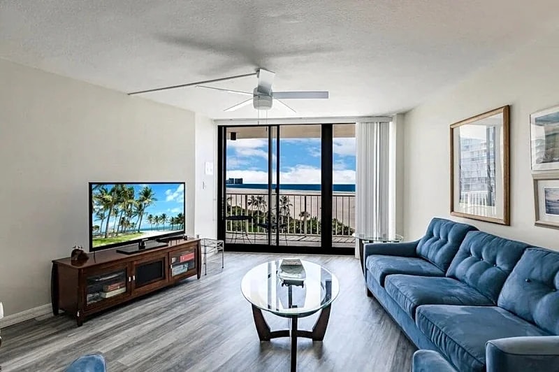 Beachfront I Full Coastal Contemporary Renovation in Marco Island, Florida, United States — photo 4