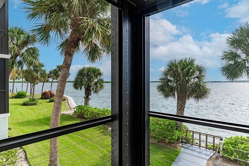 Perfect Waterfront Getaway on Marco River in Marco Island, Florida, United States — photo 3
