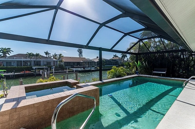 "The Lighthouse" l Gorgeous Waterfront 3 Bed with Quick Access to Gulf!! in Marco Island, Florida, United States — photo 2
