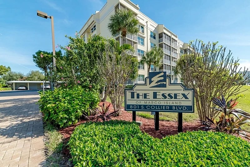 Free Beach Access at this Updated 2 Bed 2 Bath in Marco Island, Florida, United States — photo 5