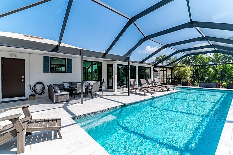 2 Bed Waterfront House I Minutes Away From The Beach in Marco Island, Florida, United States — photo 5