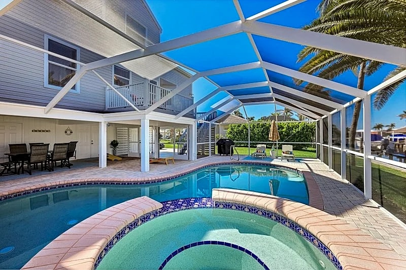 A Splash of Paradise I Waterfront 3 Bed Home on Marco Island in Marco Island, Florida, United States — photo 2