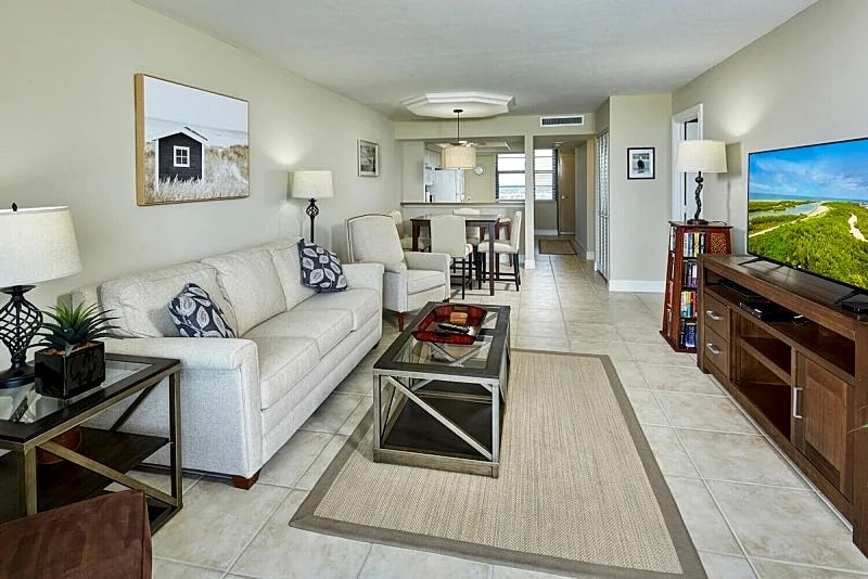 Your Ultimate Sea-Scape , Beachfront 2/2 in Marco Island, Florida, United States — photo 2
