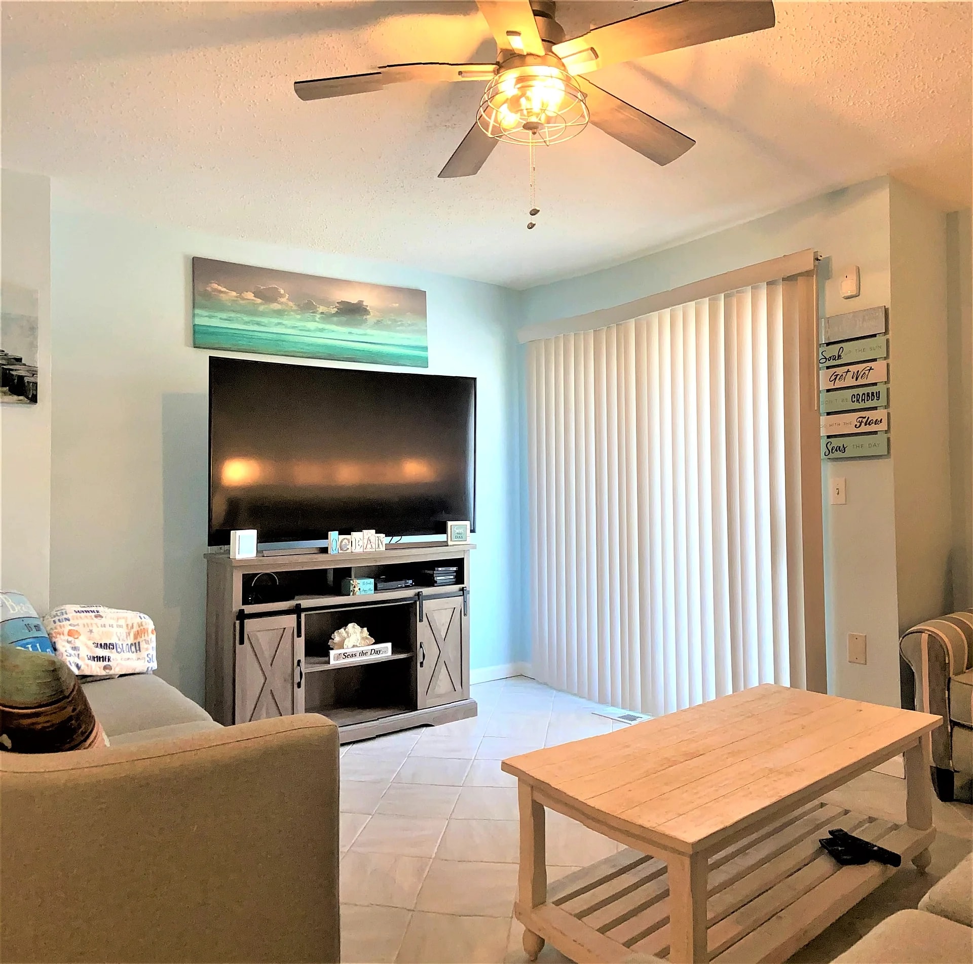 Wow. Pool, Modern 3-Bedroom, 3-level, 3-Bathroom in Seaside Heights, New Jersey, United States — photo 2