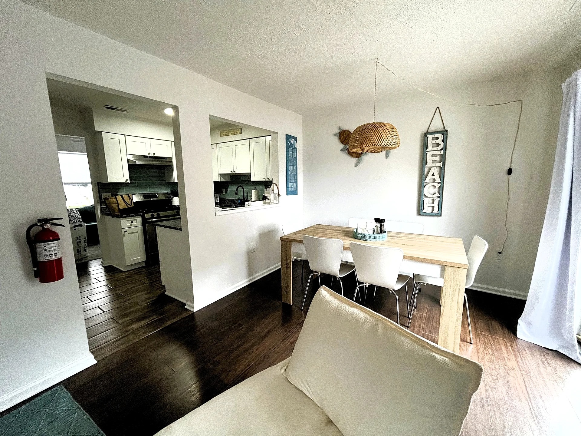 Amazing! Beach Block, 3bdrm, 2-Level & Waterpark in Seaside Heights, New Jersey, United States — photo 4