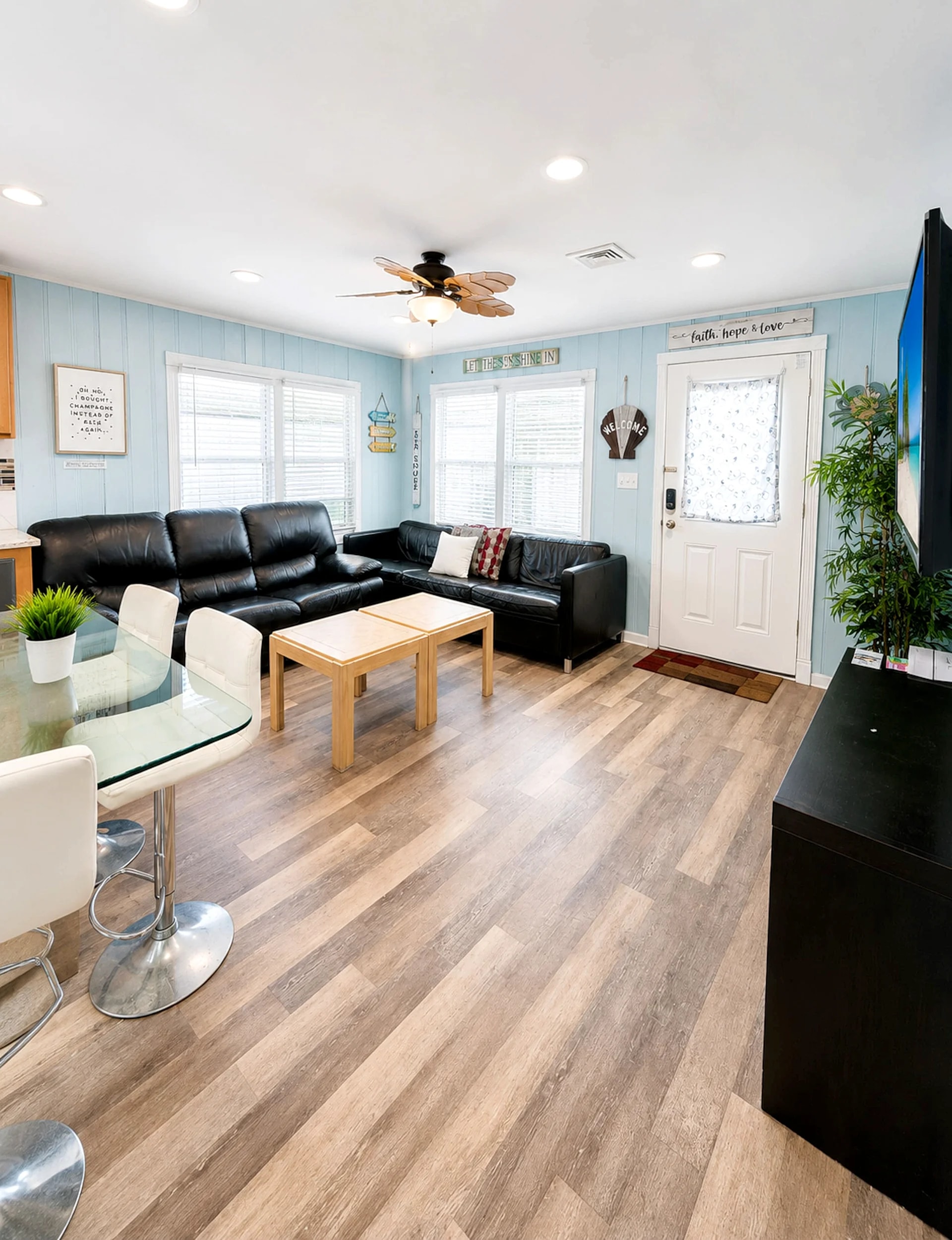 Great Location, 4-bedrm, 2-bathrm, Beach Blk