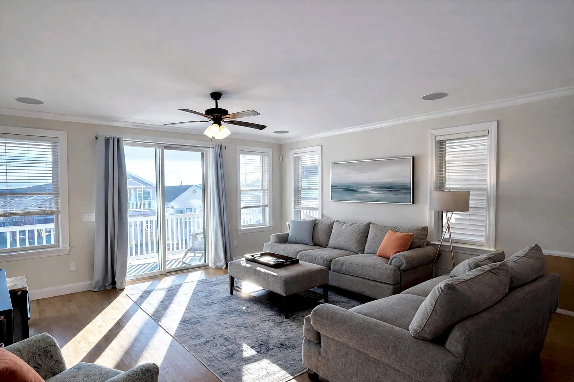 Wow! 5-Bedroom, 4-Bathroom, Beach Block in Seaside Heights, New Jersey, United States — photo 4