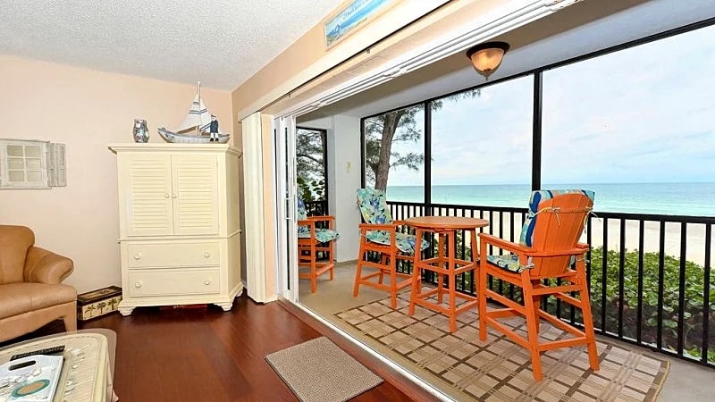 Sits ON the Sand!! Newly Remodeled Full Gulf View in Bradenton Beach, Florida, United States — photo 2