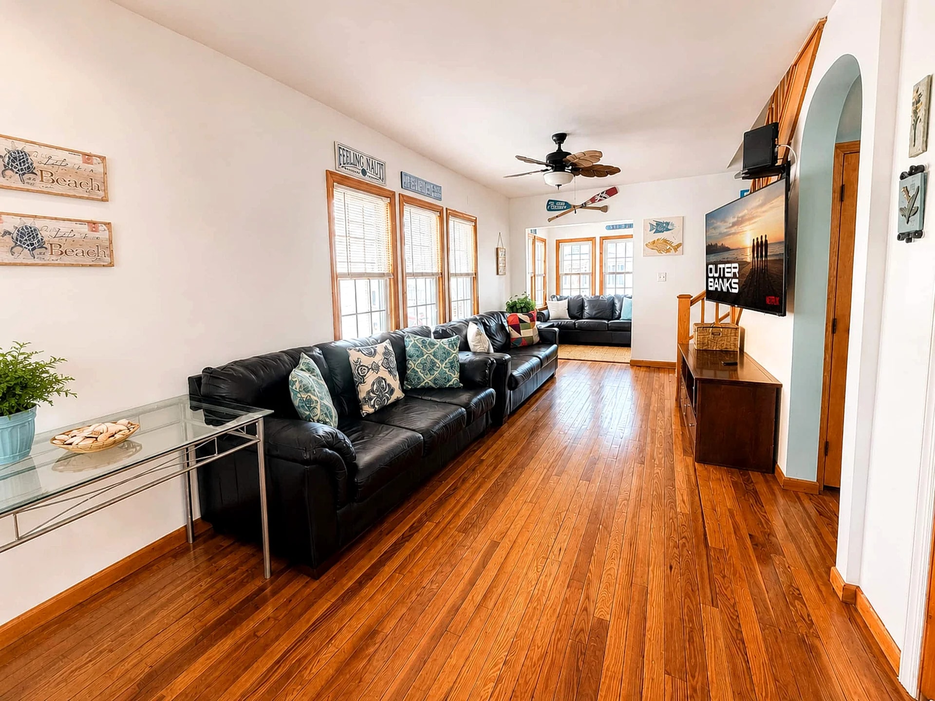 Ocean Escape/5BR 2-level Beach Block Paradise in Seaside Heights, New Jersey, United States — photo 4