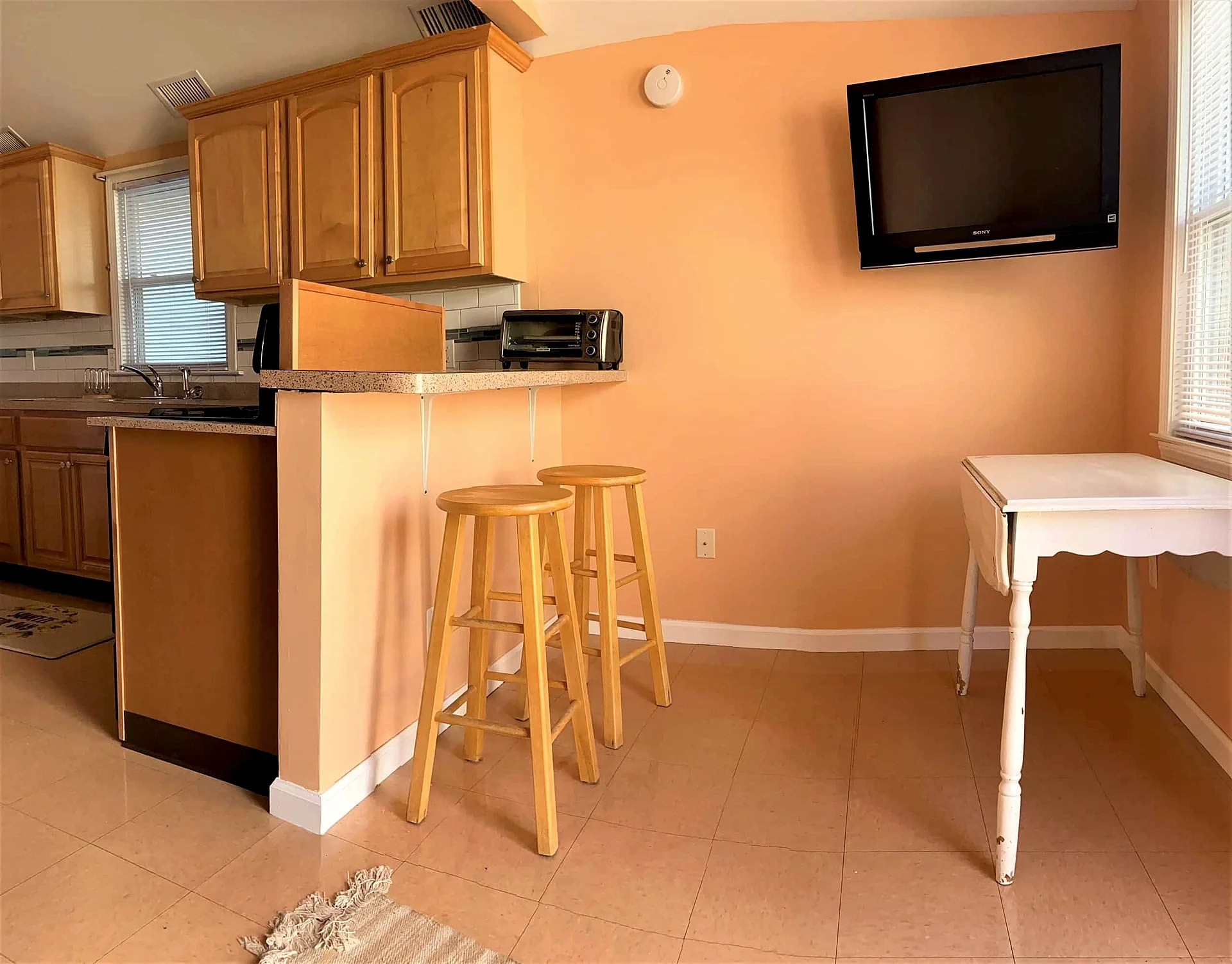 Wow. Lowest Price, 2-Bedroom Getaway, Pet Friendly in Seaside Heights, New Jersey, United States — photo 4
