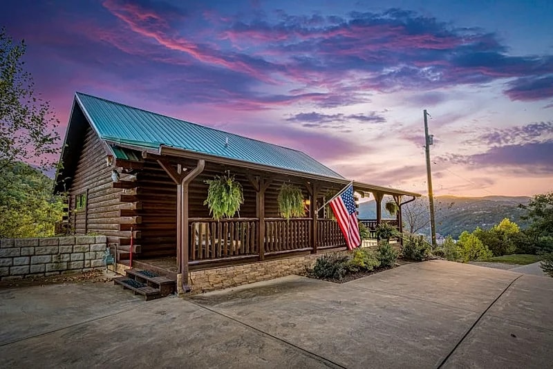 Helen's Amazing View: Hot Tub, Fireplace, Downtown Views in Gatlinburg, Tennessee, United States — photo 3