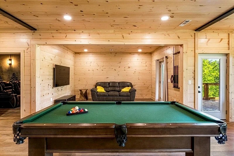 Smoky Haven Spacious & Upscale Cabin: Hot Tub, Sauna in Sevierville, Tennessee, United States — photo 5