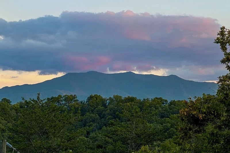 Licking Spring Hideaway w/ Epic Views, Hot Tub, Game Room in Pigeon Forge, Tennessee, United States — photo 2