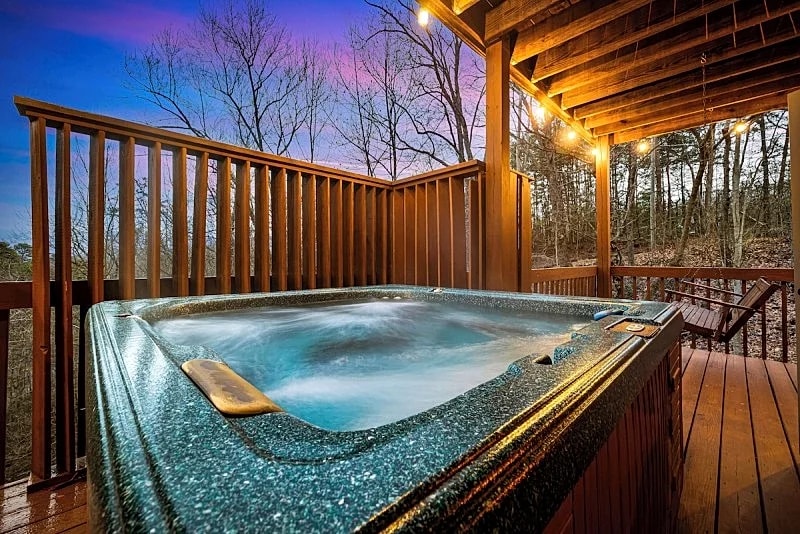 A Wolf's Den Cabin, Gorgeous Views, Game Room, Sauna in Gatlinburg, Tennessee, United States — photo 3