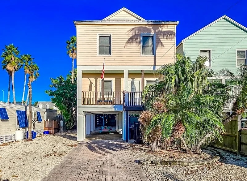 Seas the Day 3BR/2.5BA Modern Townhome w/ Swim Spa in Marathon, Florida, United States — photo 3
