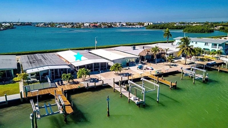 H2O Therapy 2BR 2BA on Open Water w/Cabana Club Beach in Key Colony Beach, Florida, United States — photo 2