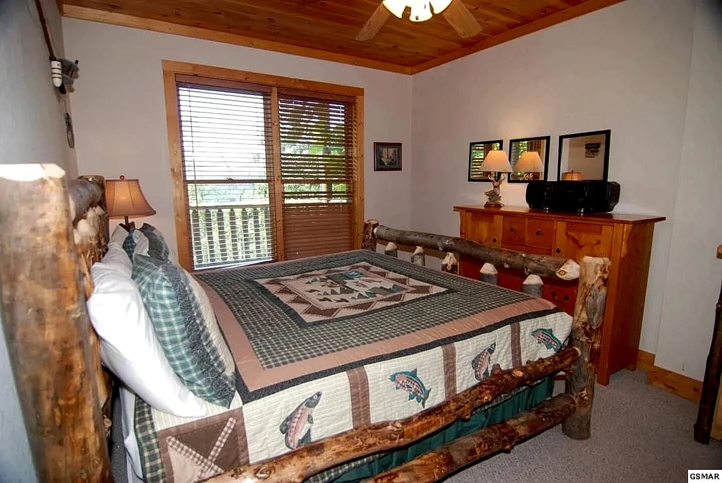 Breath of Heaven, Sevierville Cabin with Hot Tub in Sevierville, Tennessee, United States — photo 3