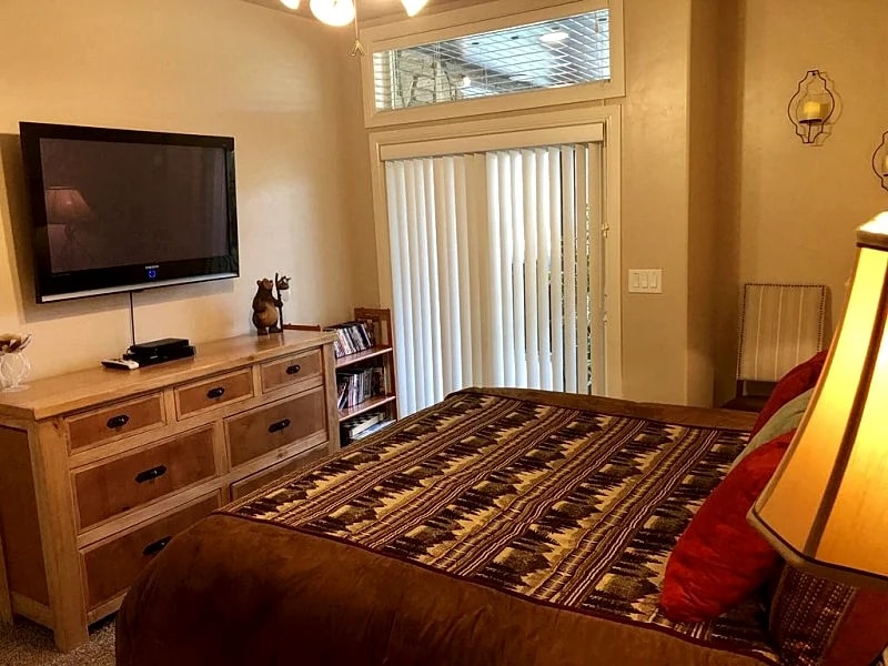 Lakeside Village/Snowbasin Luxury stay. New Hot tub/Boat-RV Parking in Huntsville, Utah, United States — photo 3