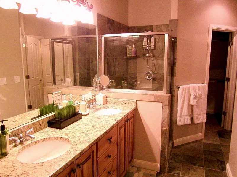 Lakeside Village/Snowbasin Luxury stay. New Hot tub/Boat-RV Parking in Huntsville, Utah, United States — photo 5