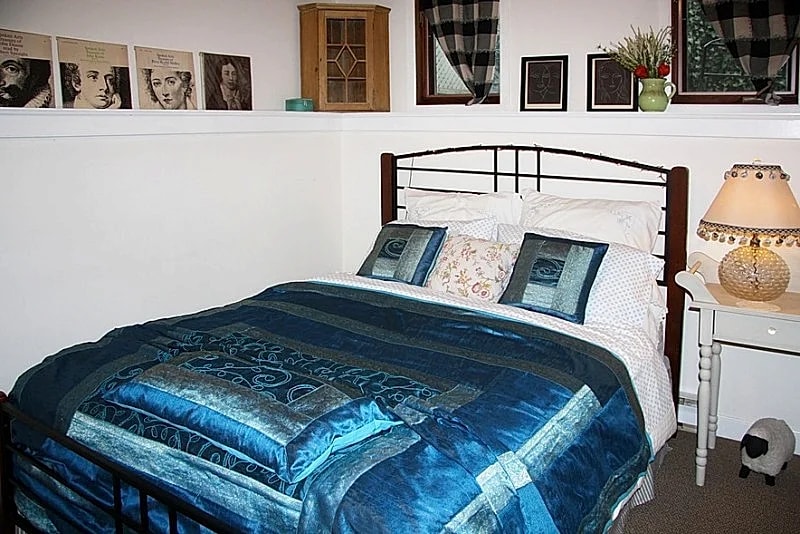 2 Moon Cottage in Niagara-on-the-Lake, Ontario, Canada — photo 4