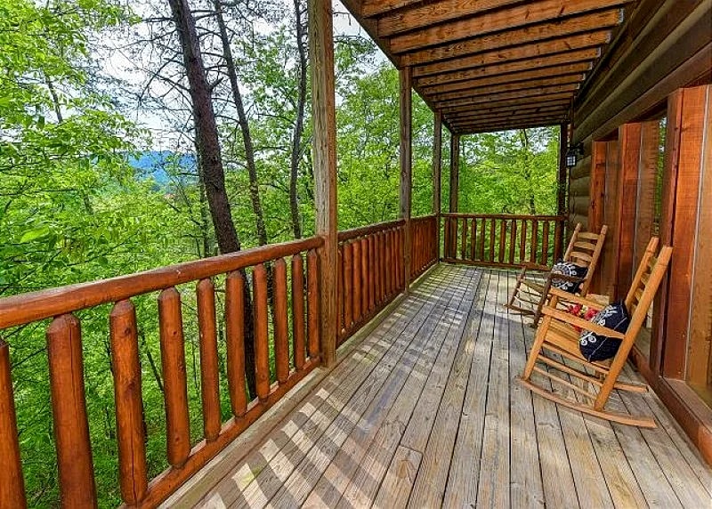 ALMOST HEAVEN in Pigeon Forge, Tennessee, United States — photo 2
