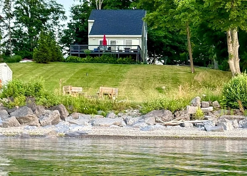 Oak Cottage - Lakefront cottage located in Sodus, NY, with full amenities - Wayne County in Sodus, New York, United States — photo 5