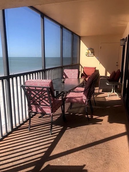Luxury Beach Front....3 Bedroom SW Corner Condo