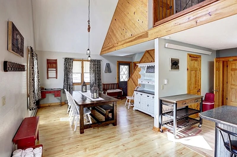 Alpine Getaway | Terry Peak Ski Vacation Home w/ Hot Tub in Lead, South Dakota, United States — photo 4
